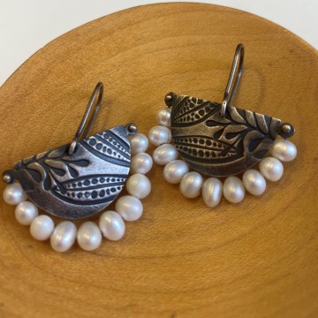 Image for WR Earrings 925 Half Moon FWP, Embossed Leaf EmbPer2