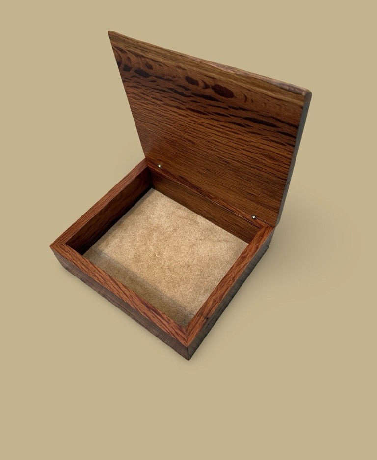 Image of Wooden Box | Sheoak Natural Edge 100