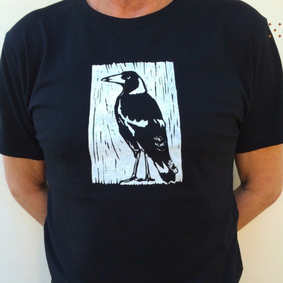 Image of Tshirt M | Magpie on Black (BLD)