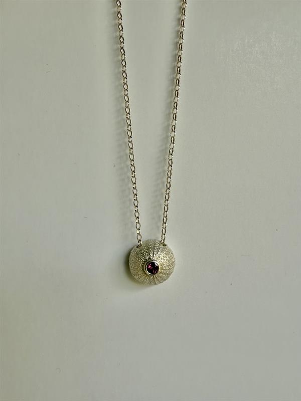 Image of Necklace Silver Urchin | Garnet Rhodenite (LN)