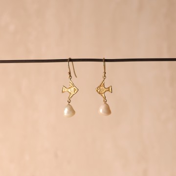 Image for Earrings | Large Angel Fish Pearl (NRE3)