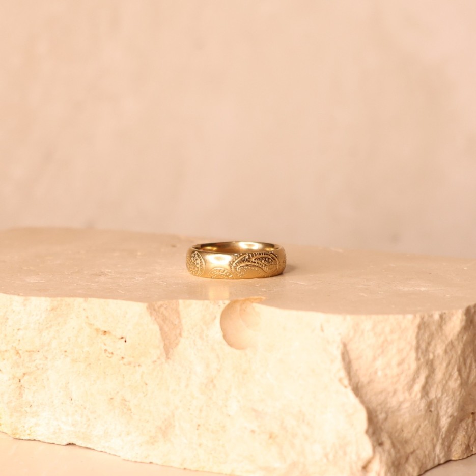 Image of Ring | Paisley Design 9ct Gold (PASR2)