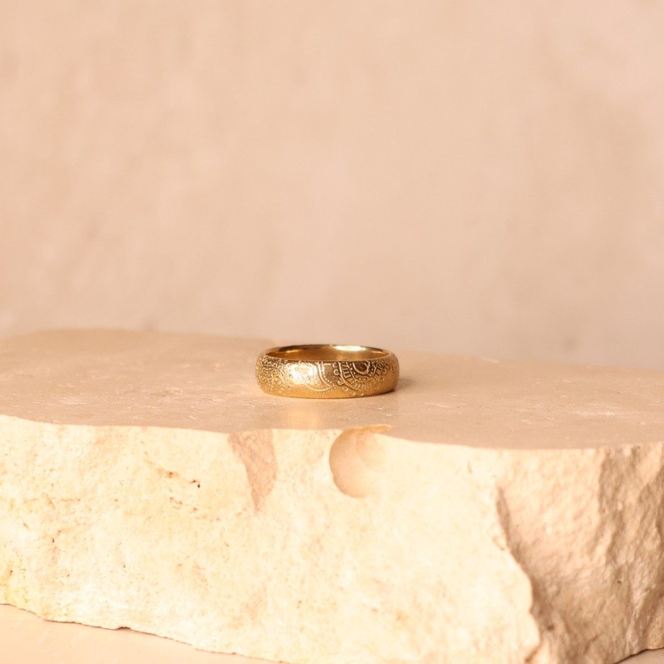 Image of Ring | 9kt Paisley Band (PASR6)