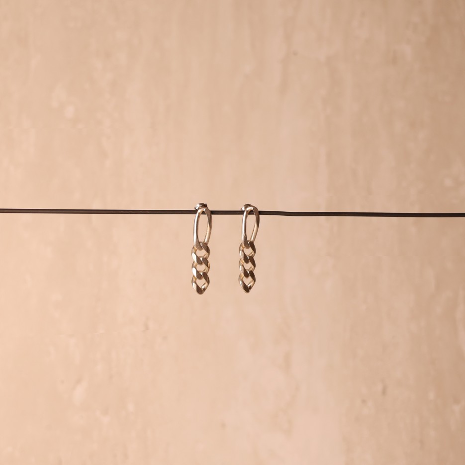Image of Earrings | Figaro 4 Link Brushed Silver