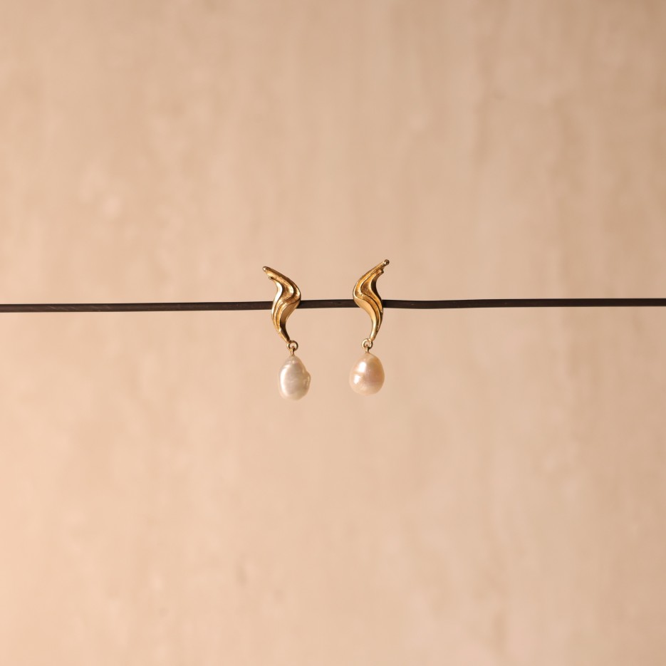 Image of Earrings | Studs, Breaking Wave 9ct Gold + FWP (MYBSTE19)
