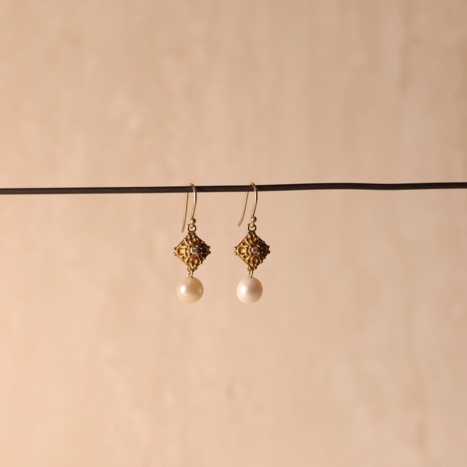 Image of Earrings | Square Filigree Design , 0.03ct Diam, 9ctGold +  FWP  (MYBE5DH)