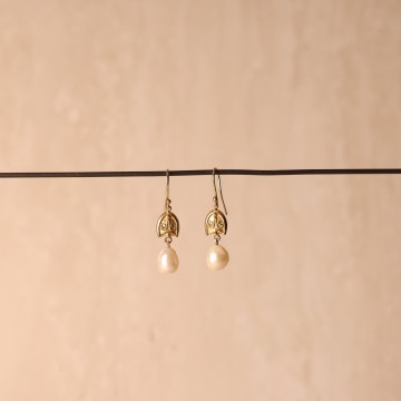 Image for Earrings | Half Moon Frond Design, 9ct Gold + FWP (MYBE21H)