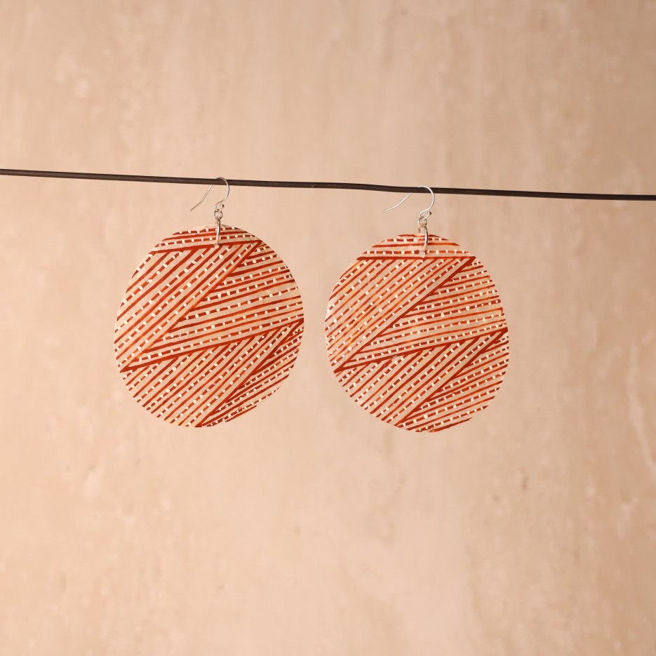 Image of Buku Earrings | Oyster Shell, Earth Pigment (9109-24-2)