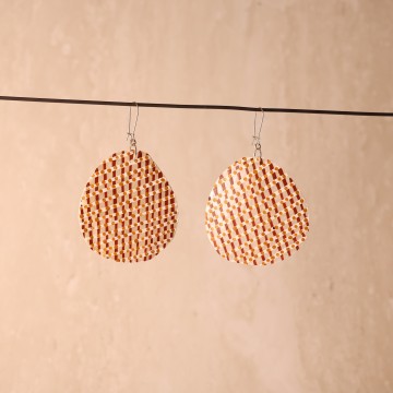 Image for Buku Earrings | Oyster Shell, Earth Pigment (0861-23-2)