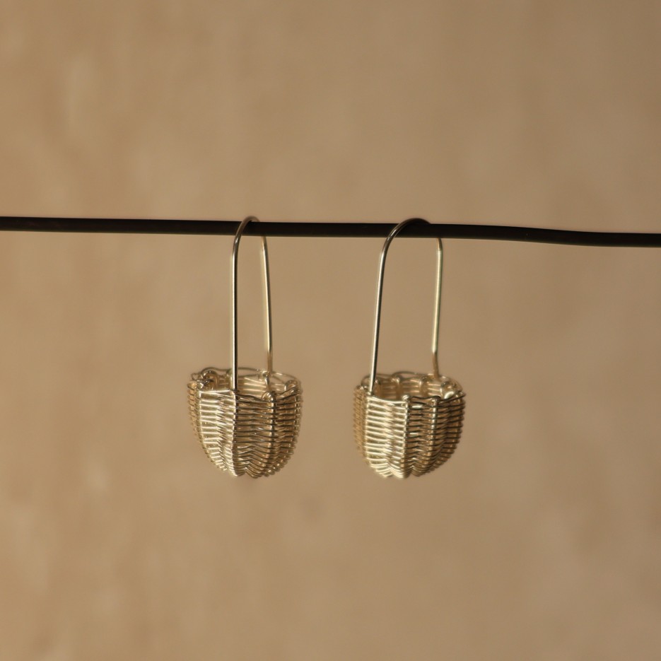 Image of Handwoven Dillybag Earrings |   Djubugitj Lewis Grace (78-26)