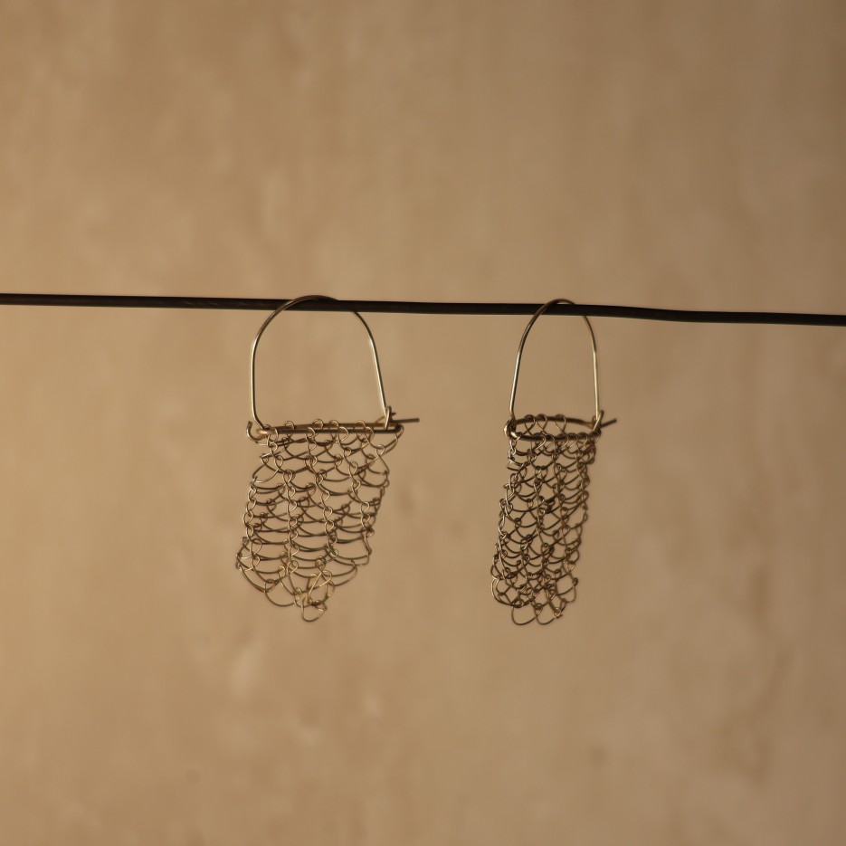 Image of Handwoven Stringbag Earrings | Desleigh Shields (556-25)