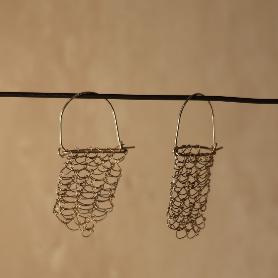 Image of Handwoven Stringbag Earrings | Desleigh Shields (556-25)